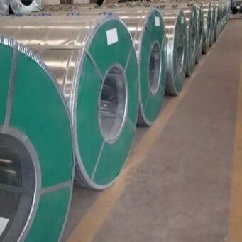 購入 熱いすくいのPrepainted Galvalumeの鋼鉄は切断のためのG280 G350 G550 20mmの幅を巻く オンライン製造